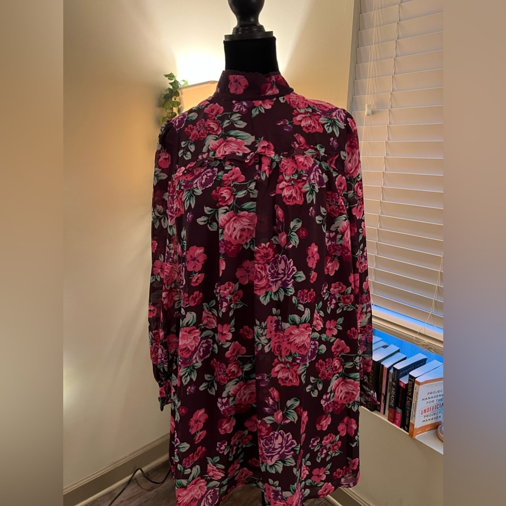Floral print trumpet sleeve mini dress